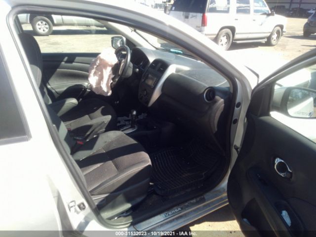 Photo 4 VIN: 3N1CN7AP1GL908640 - NISSAN VERSA 