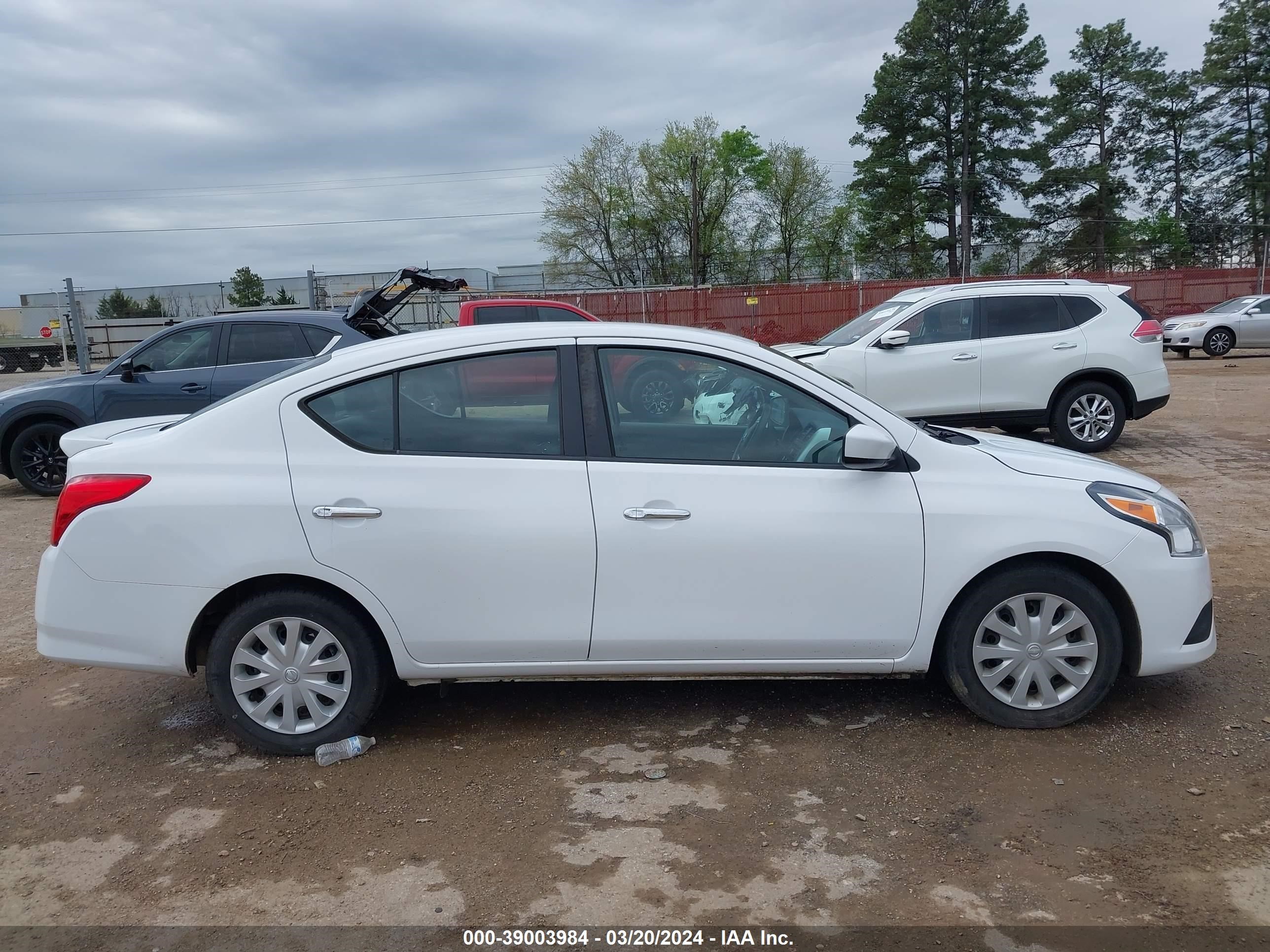 Photo 13 VIN: 3N1CN7AP1HL850773 - NISSAN VERSA 