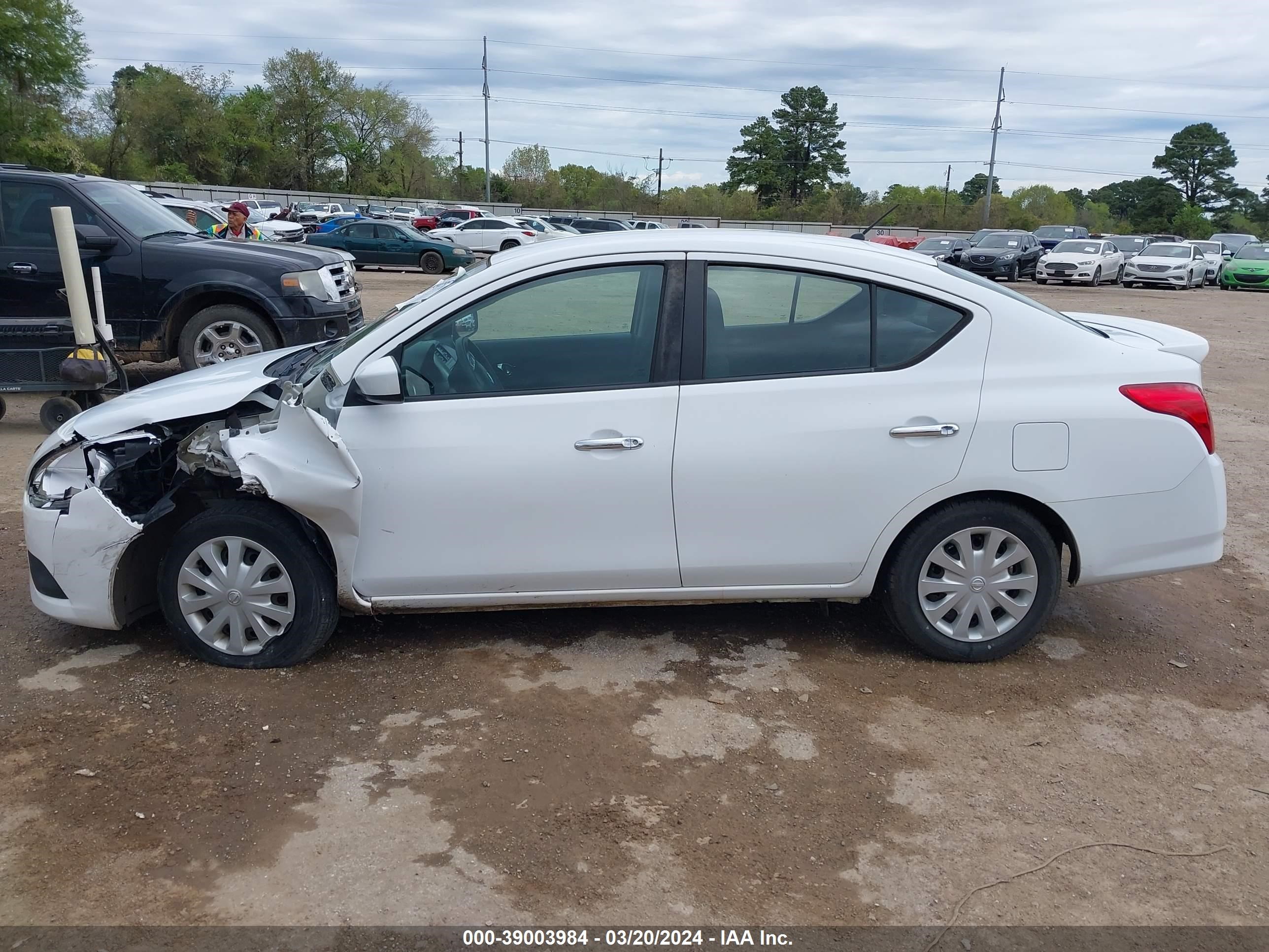 Photo 14 VIN: 3N1CN7AP1HL850773 - NISSAN VERSA 