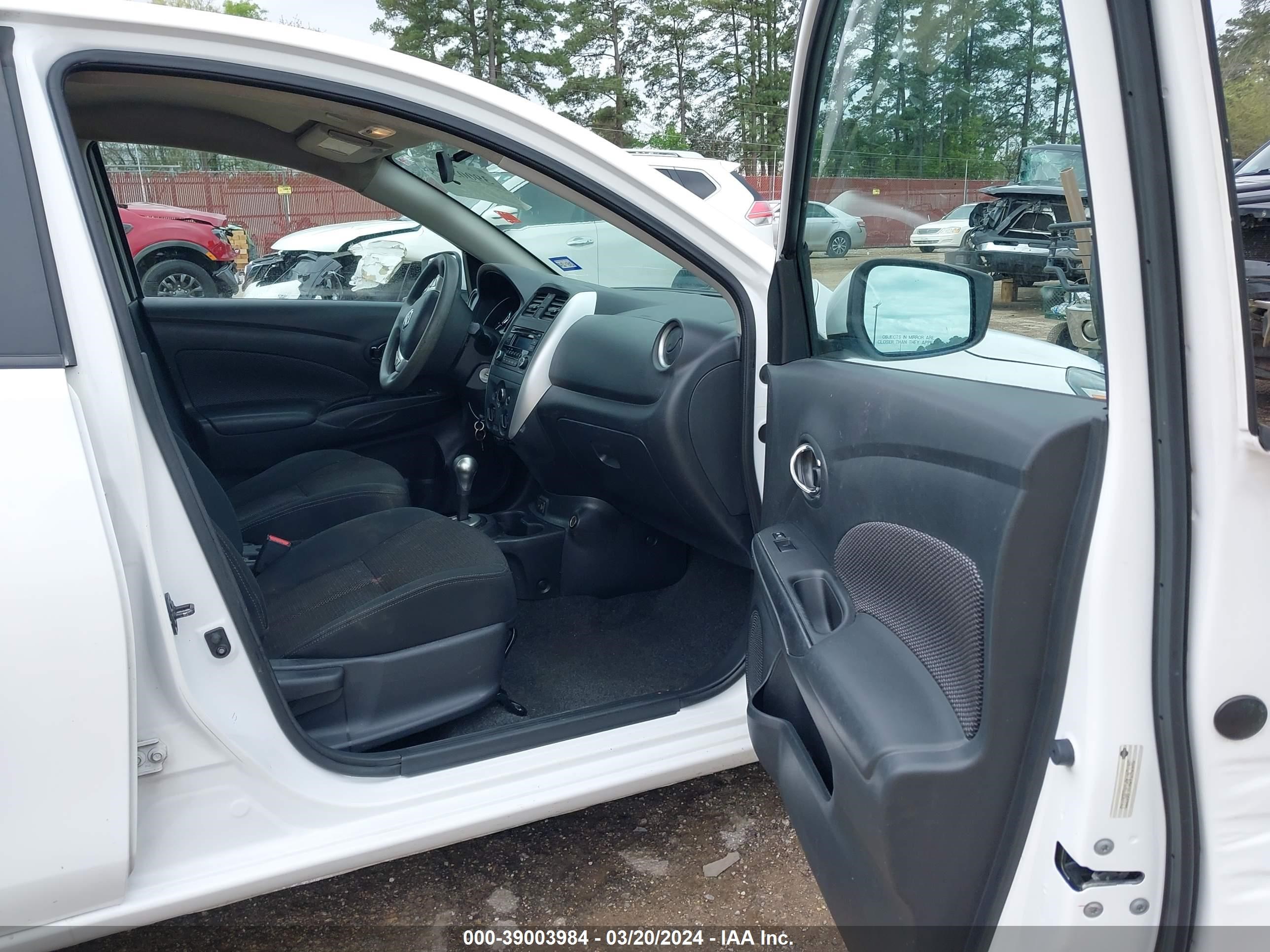 Photo 4 VIN: 3N1CN7AP1HL850773 - NISSAN VERSA 