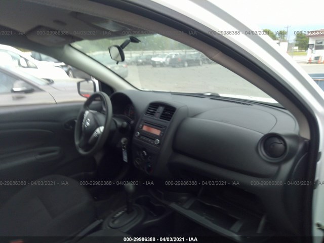 Photo 4 VIN: 3N1CN7AP1HL882803 - NISSAN VERSA SEDAN 