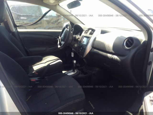 Photo 4 VIN: 3N1CN7AP1JK402688 - NISSAN VERSA SEDAN 