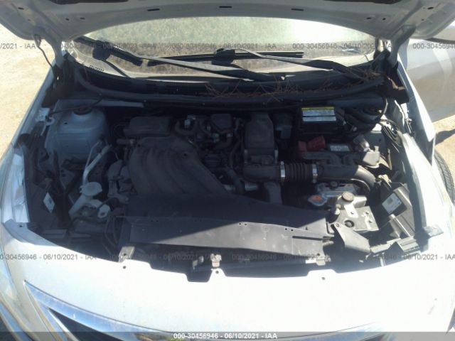 Photo 9 VIN: 3N1CN7AP1JK402688 - NISSAN VERSA SEDAN 