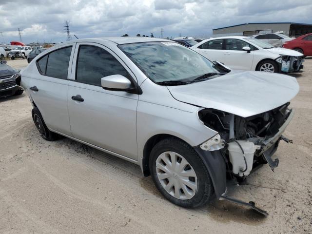 Photo 3 VIN: 3N1CN7AP1JL801630 - NISSAN VERSA 