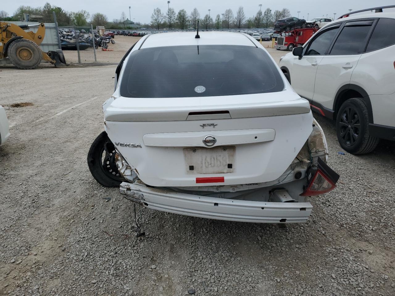 Photo 5 VIN: 3N1CN7AP1JL802180 - NISSAN VERSA 