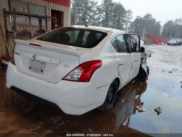 Photo 3 VIN: 3N1CN7AP1JL812546 - NISSAN VERSA 