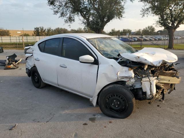 Photo 3 VIN: 3N1CN7AP1JL818492 - NISSAN VERSA S 