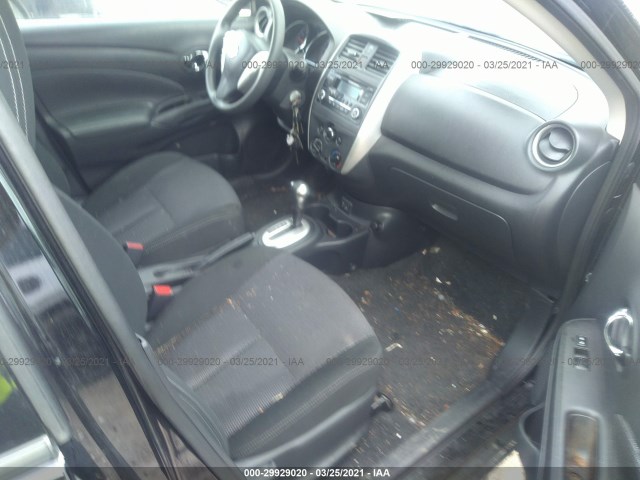 Photo 4 VIN: 3N1CN7AP1JL822297 - NISSAN VERSA SEDAN 