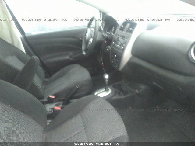 Photo 4 VIN: 3N1CN7AP1JL822428 - NISSAN VERSA SEDAN 