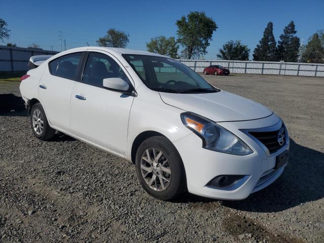 Photo 3 VIN: 3N1CN7AP1JL875002 - NISSAN VERSA 