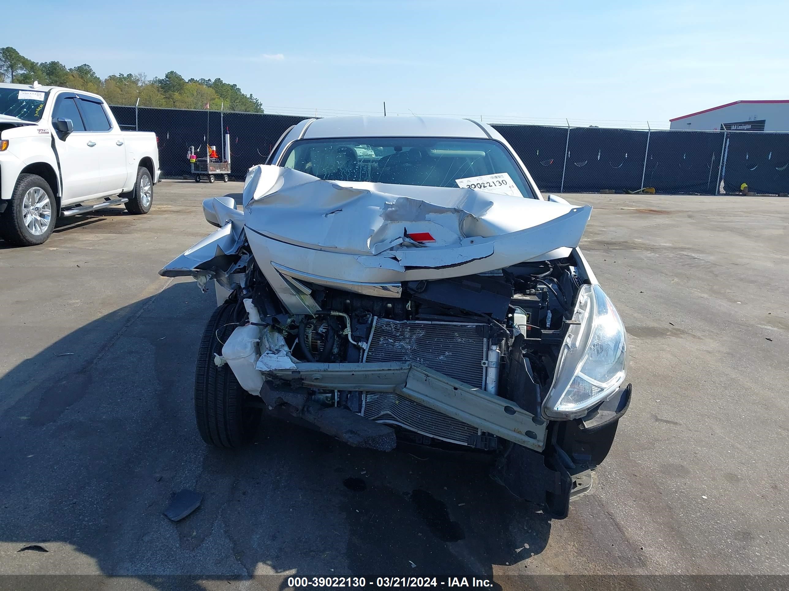 Photo 12 VIN: 3N1CN7AP1JL882984 - NISSAN VERSA 