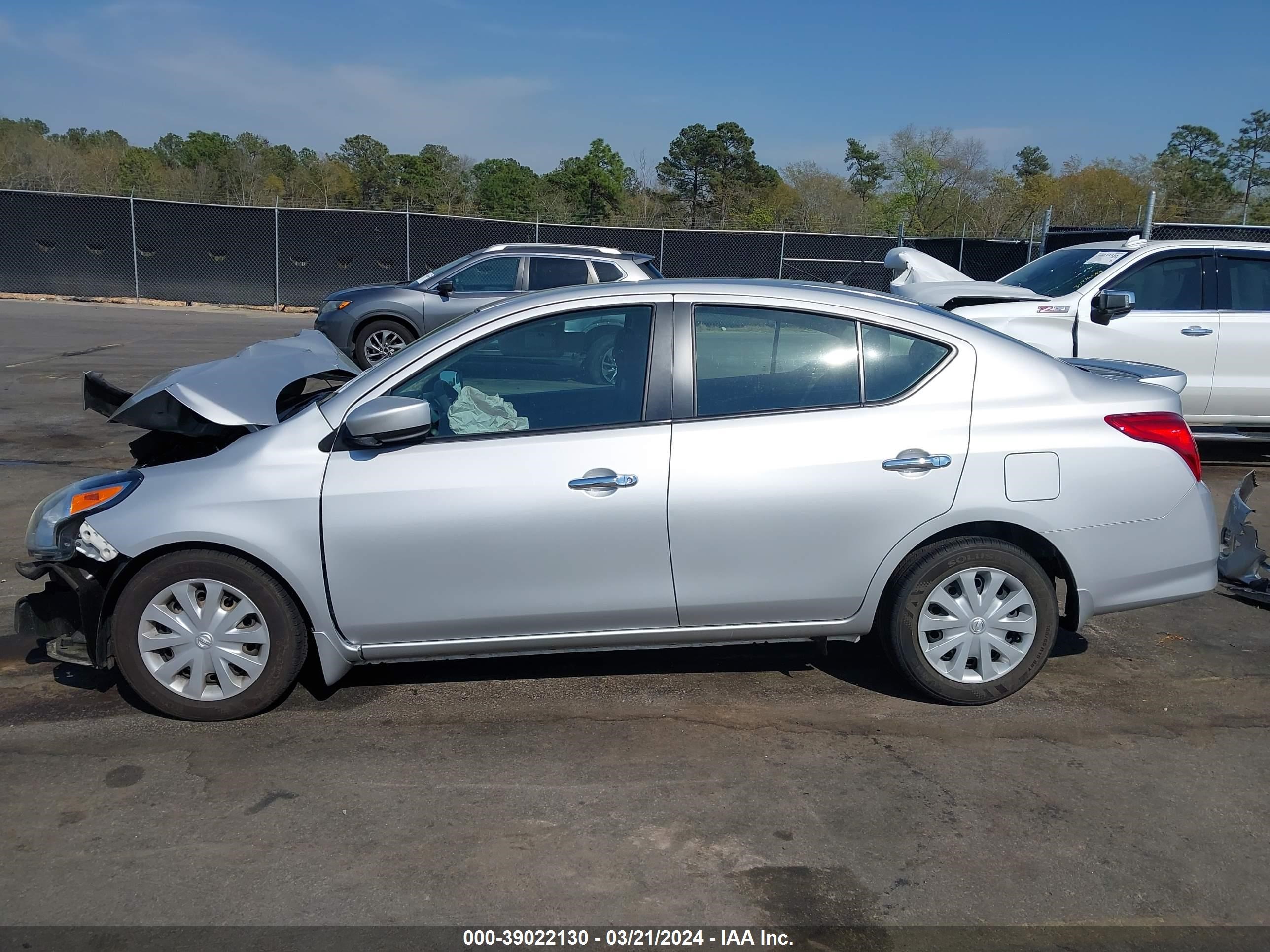 Photo 14 VIN: 3N1CN7AP1JL882984 - NISSAN VERSA 