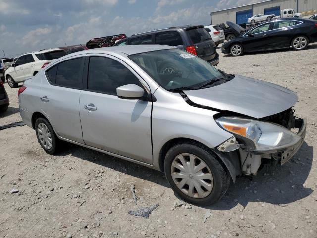 Photo 3 VIN: 3N1CN7AP1JL886047 - NISSAN VERSA 