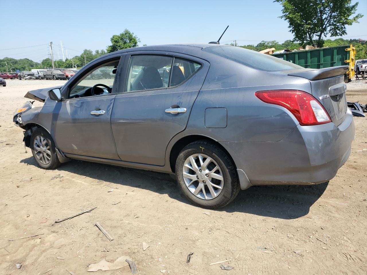 Photo 1 VIN: 3N1CN7AP1KL802567 - NISSAN VERSA 