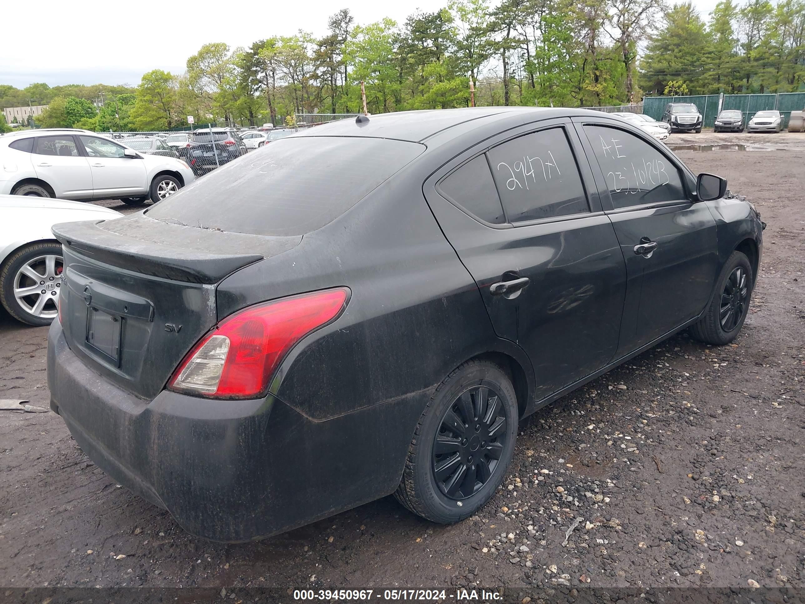 Photo 3 VIN: 3N1CN7AP1KL815142 - NISSAN VERSA 