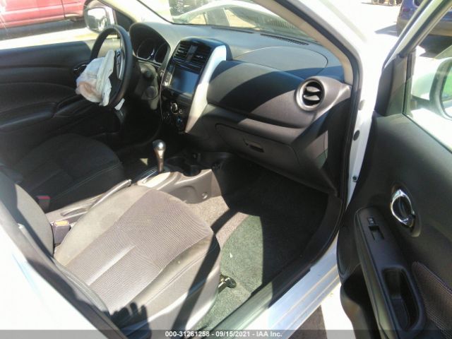 Photo 4 VIN: 3N1CN7AP1KL821491 - NISSAN VERSA SEDAN 