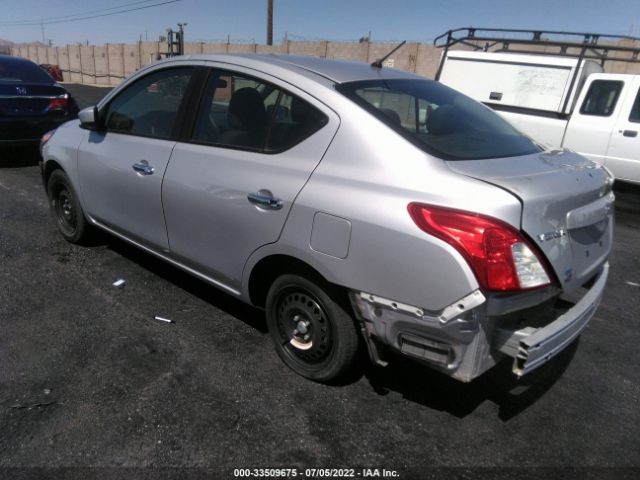 Photo 2 VIN: 3N1CN7AP1KL847024 - NISSAN VERSA SEDAN 