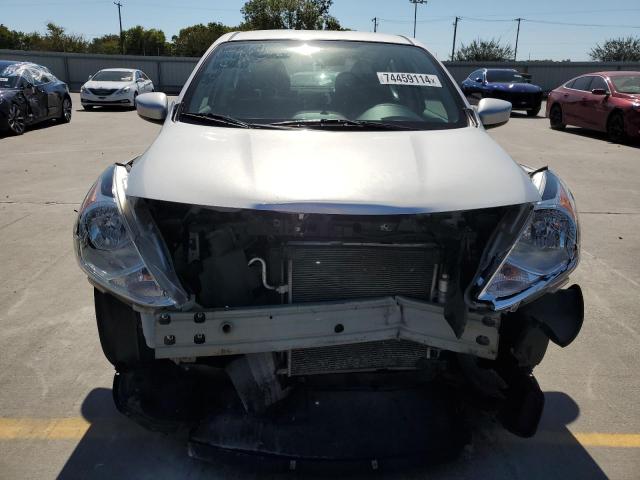 Photo 4 VIN: 3N1CN7AP1KL864972 - NISSAN VERSA S 