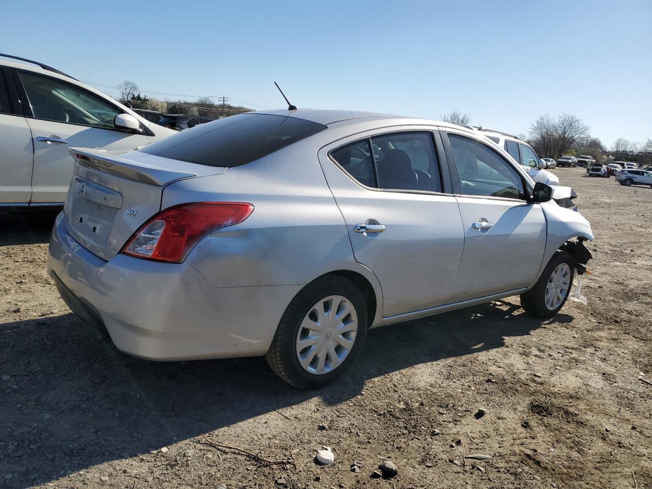 Photo 2 VIN: 3N1CN7AP1KL872828 - NISSAN VERSA 