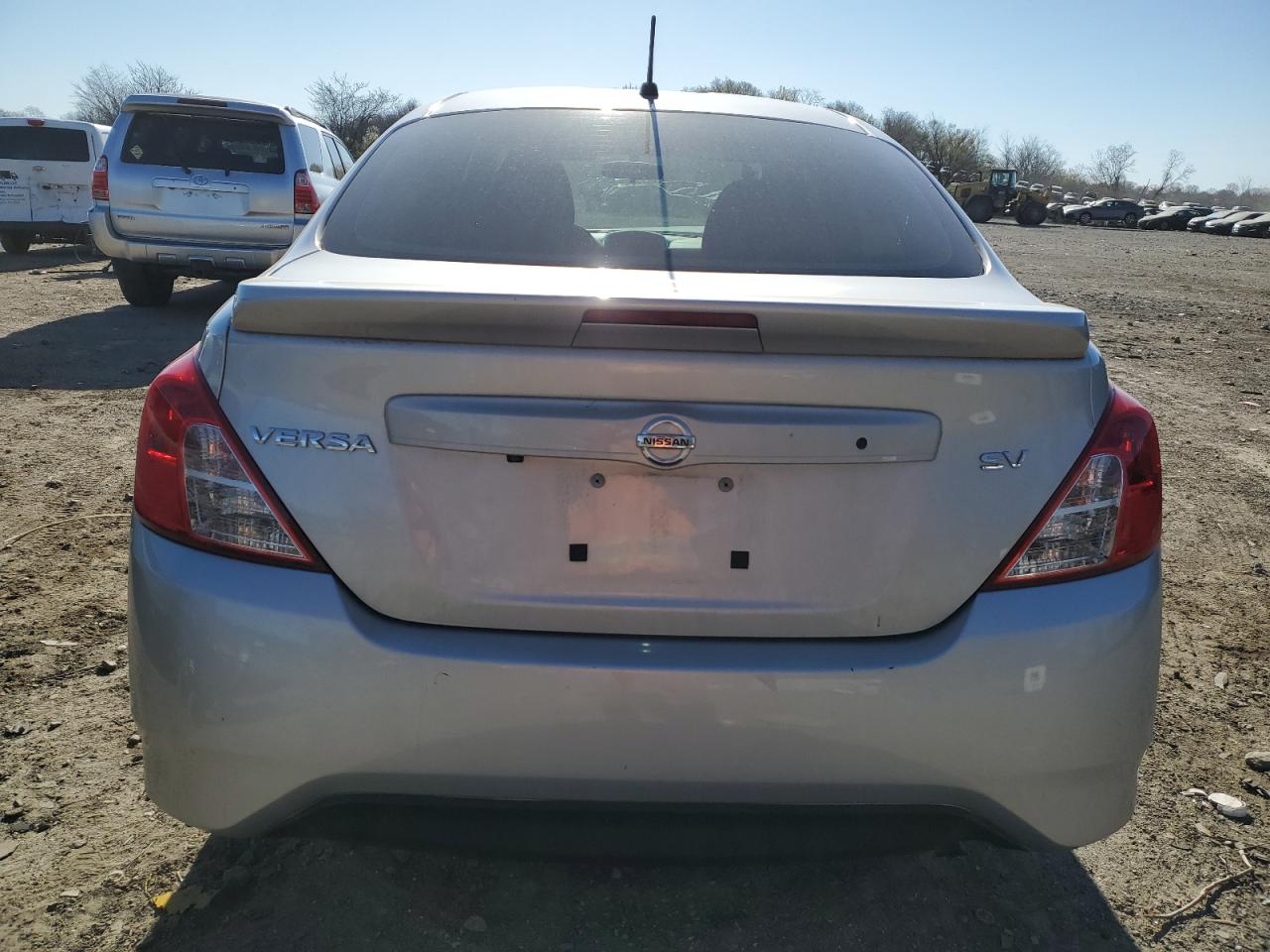 Photo 5 VIN: 3N1CN7AP1KL872828 - NISSAN VERSA 