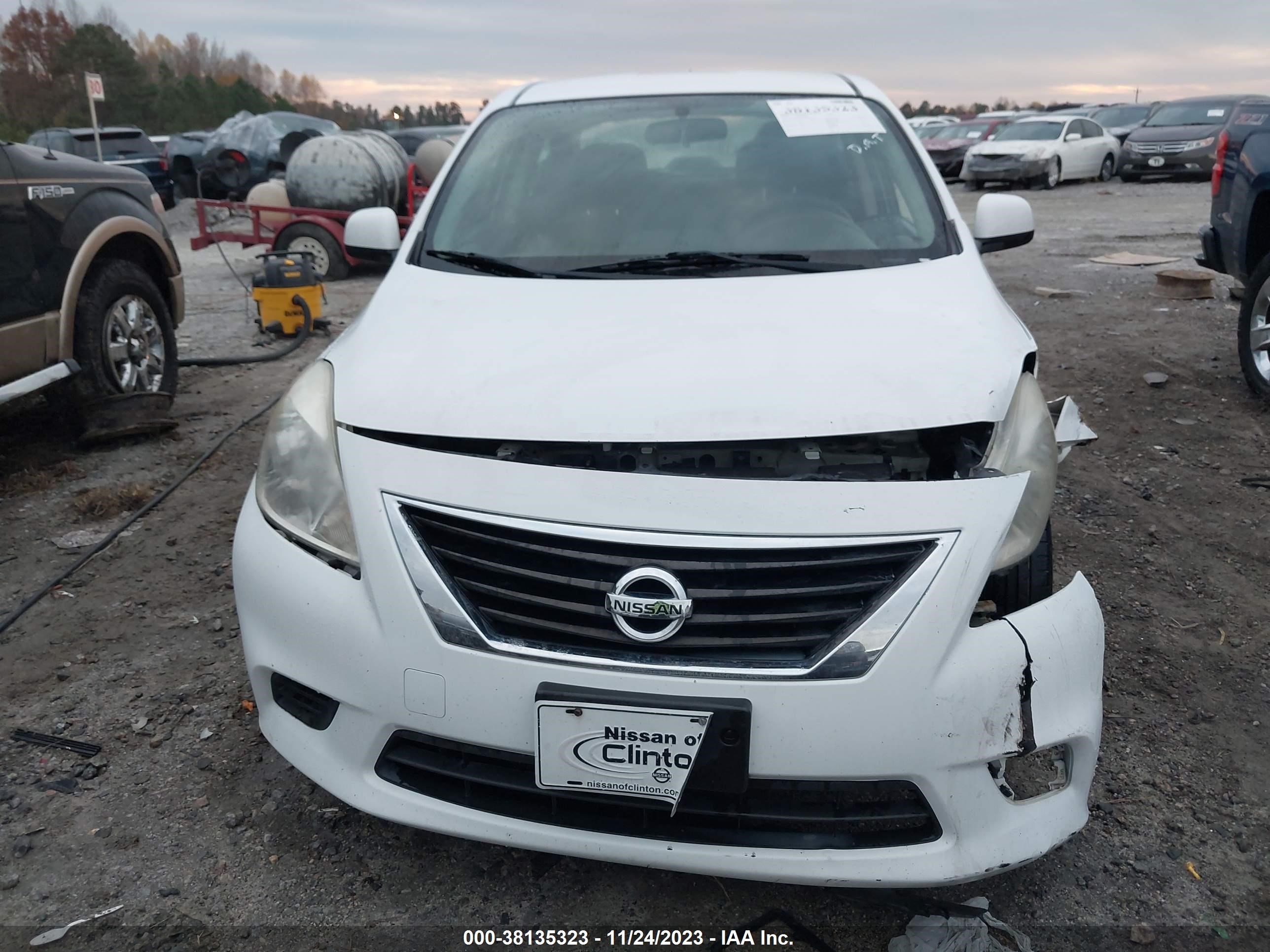 Photo 11 VIN: 3N1CN7AP2CL846062 - NISSAN VERSA 