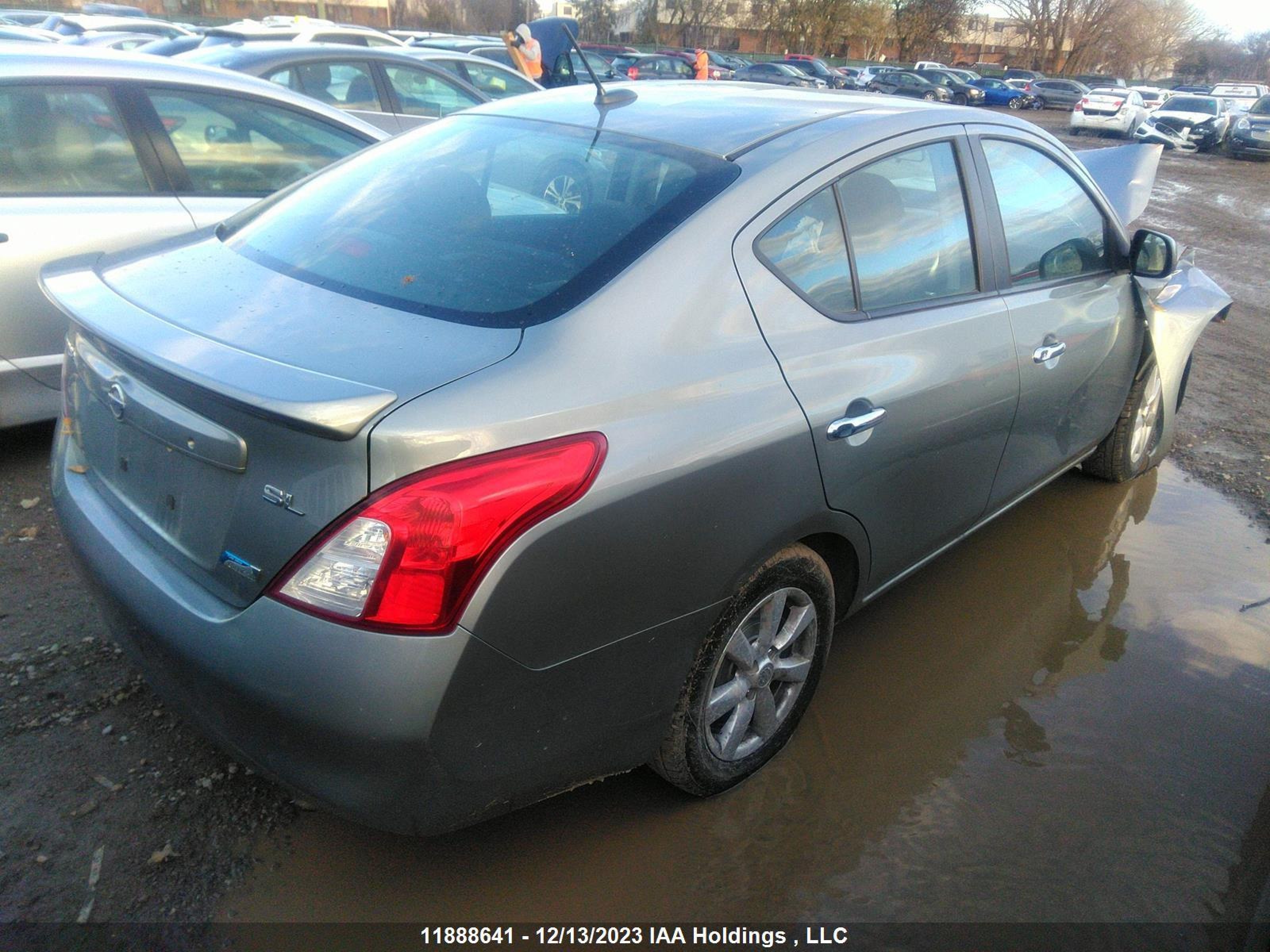 Photo 3 VIN: 3N1CN7AP2CL887615 - NISSAN VERSA 