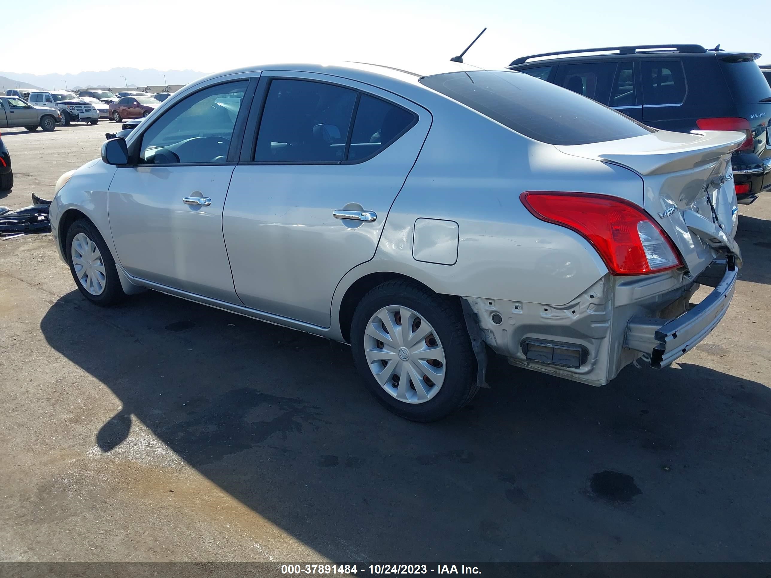 Photo 2 VIN: 3N1CN7AP2DL864000 - NISSAN VERSA 