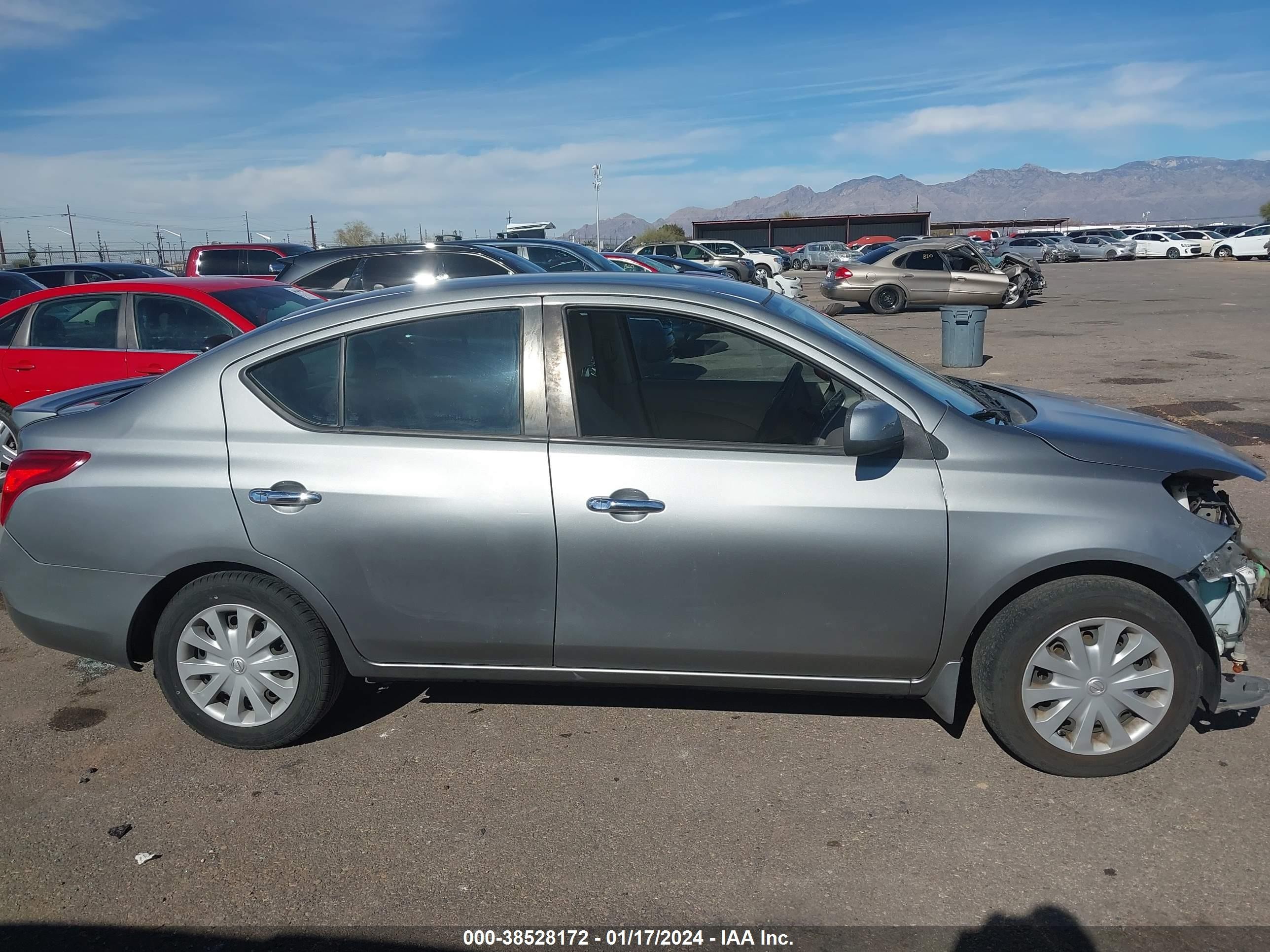 Photo 13 VIN: 3N1CN7AP2DL882576 - NISSAN VERSA 