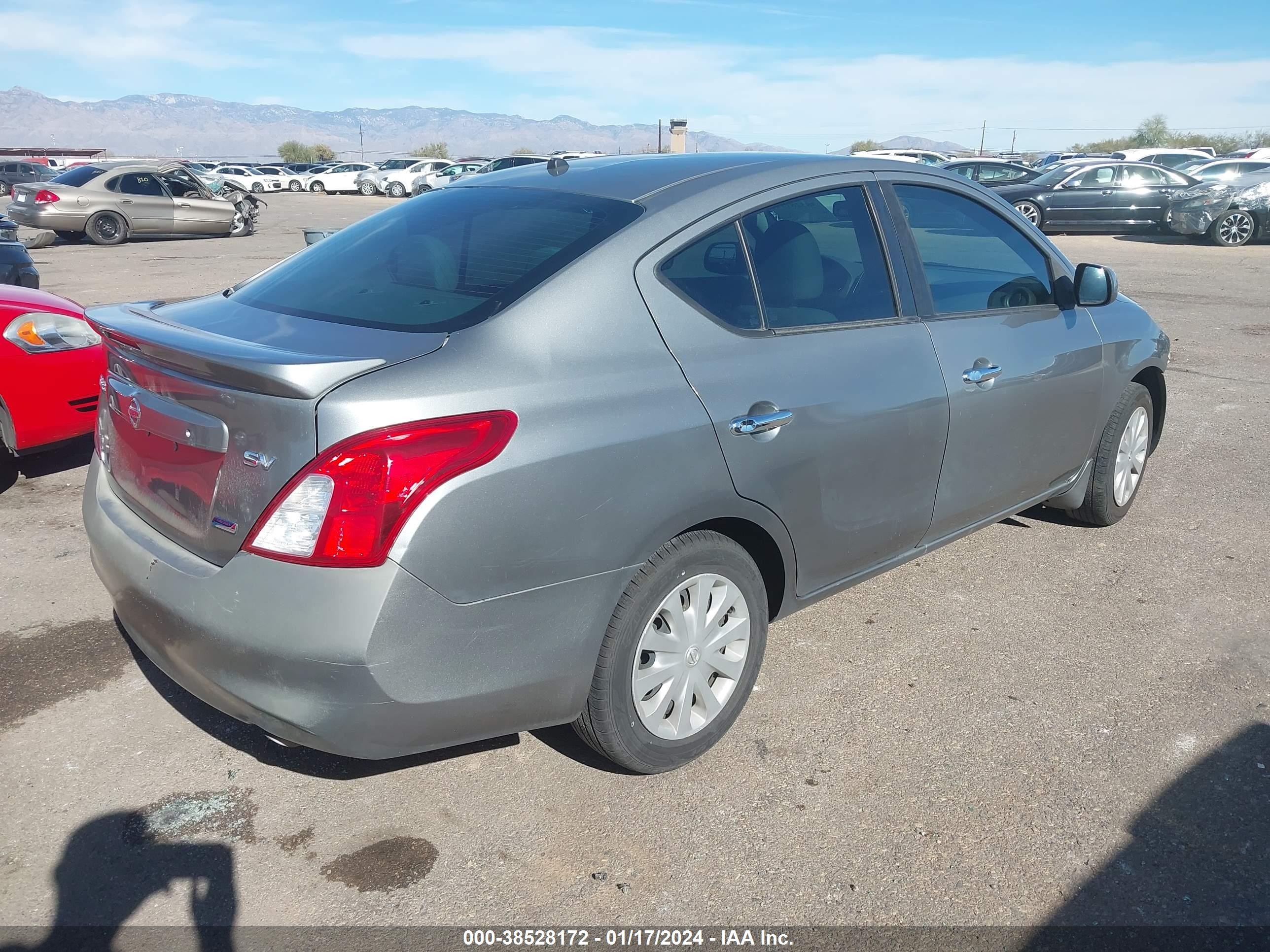 Photo 3 VIN: 3N1CN7AP2DL882576 - NISSAN VERSA 