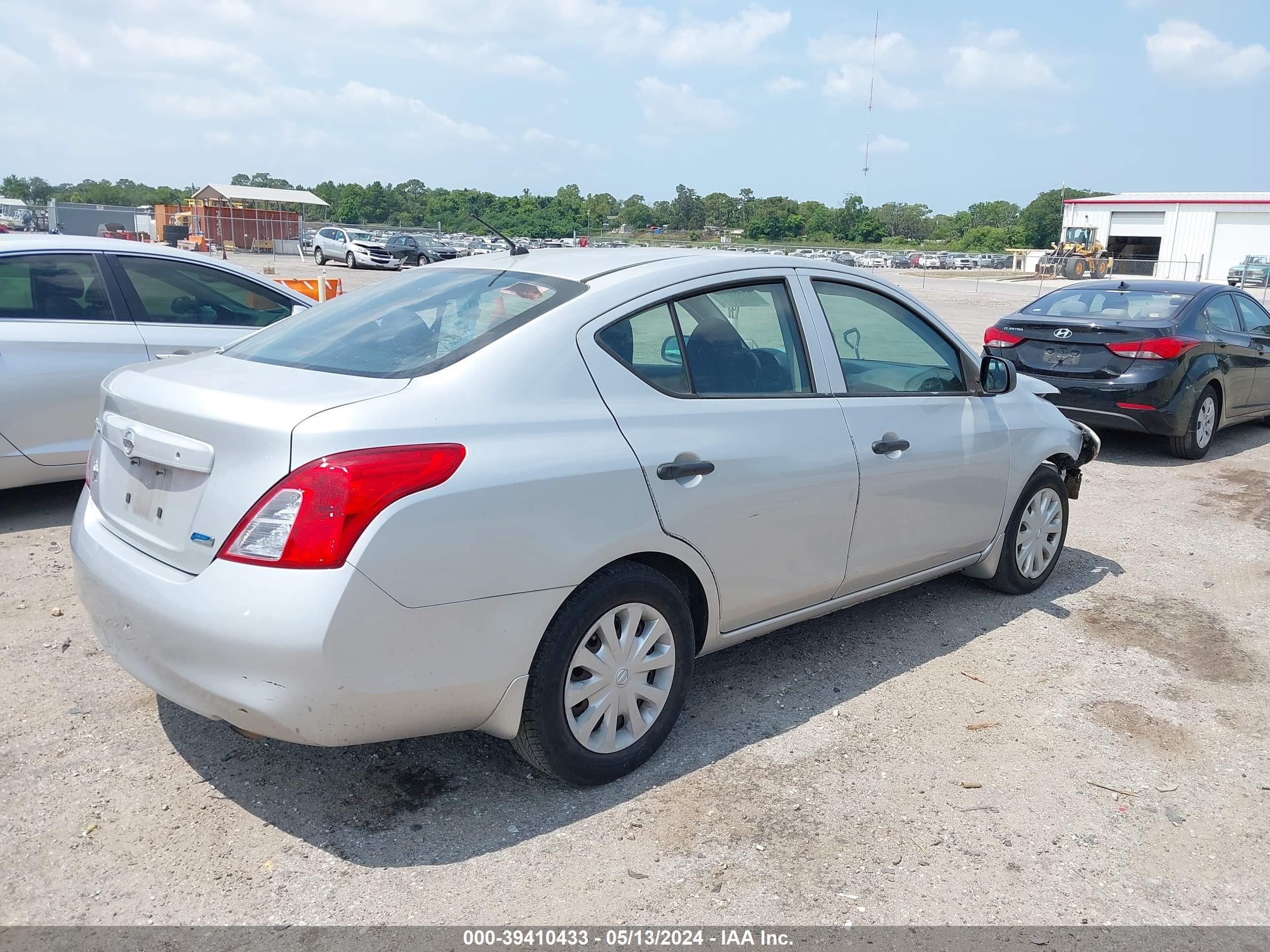 Photo 3 VIN: 3N1CN7AP2EL845724 - NISSAN VERSA 