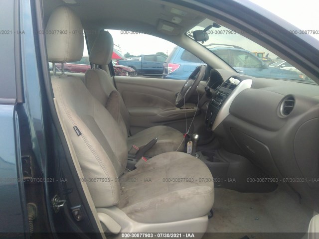 Photo 4 VIN: 3N1CN7AP2FL813308 - NISSAN VERSA 