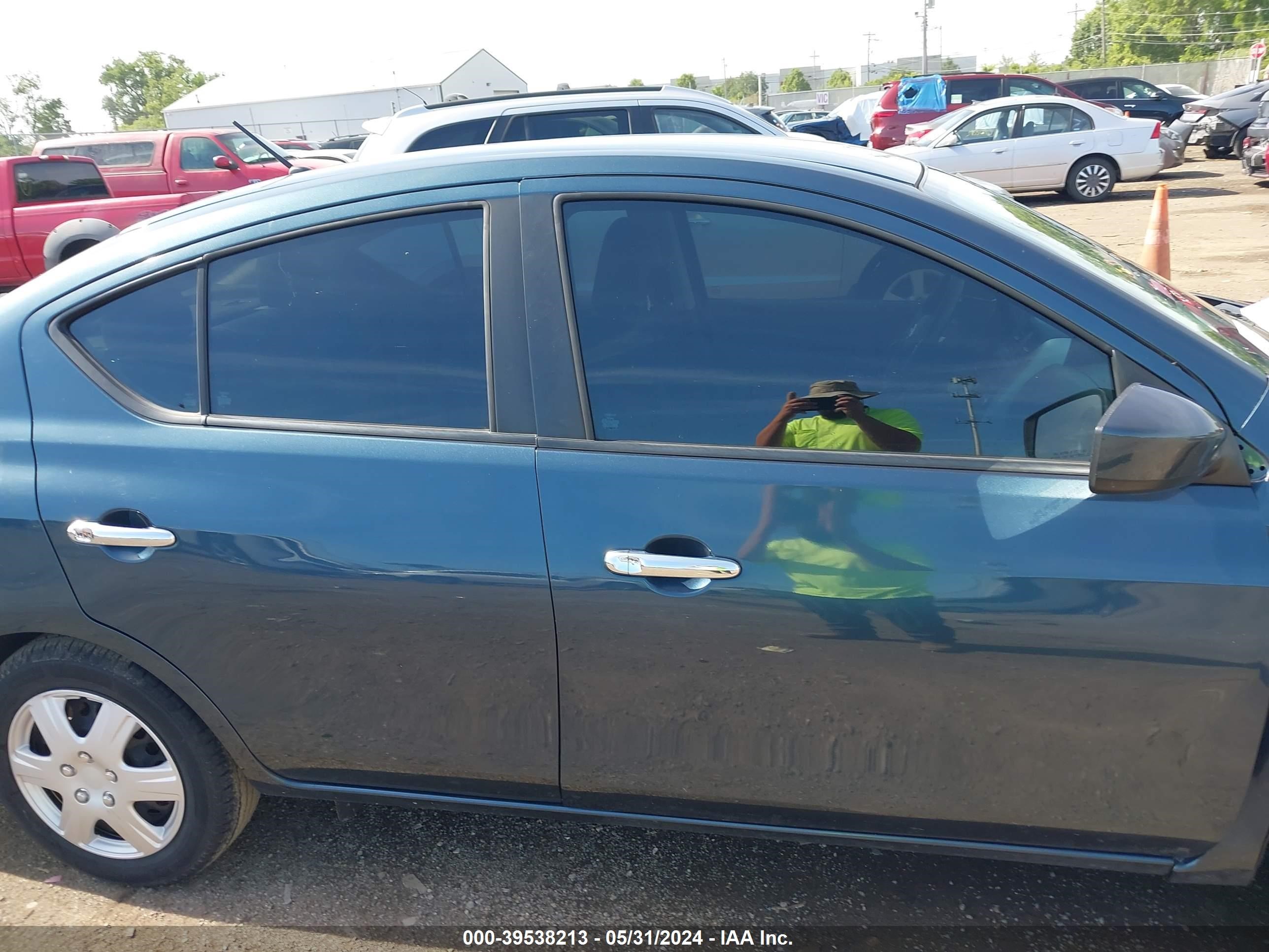 Photo 12 VIN: 3N1CN7AP2GL810362 - NISSAN VERSA 