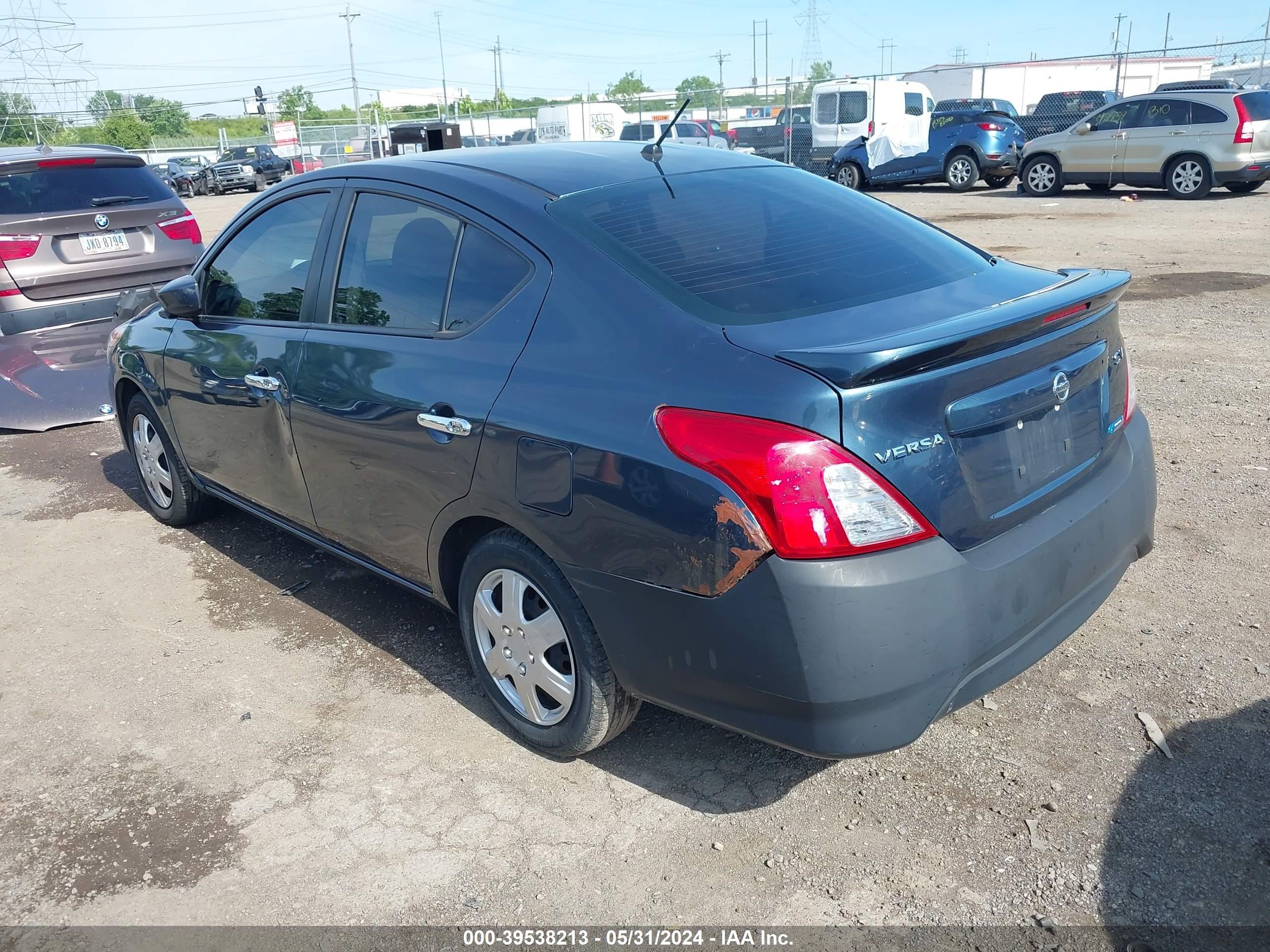 Photo 2 VIN: 3N1CN7AP2GL810362 - NISSAN VERSA 