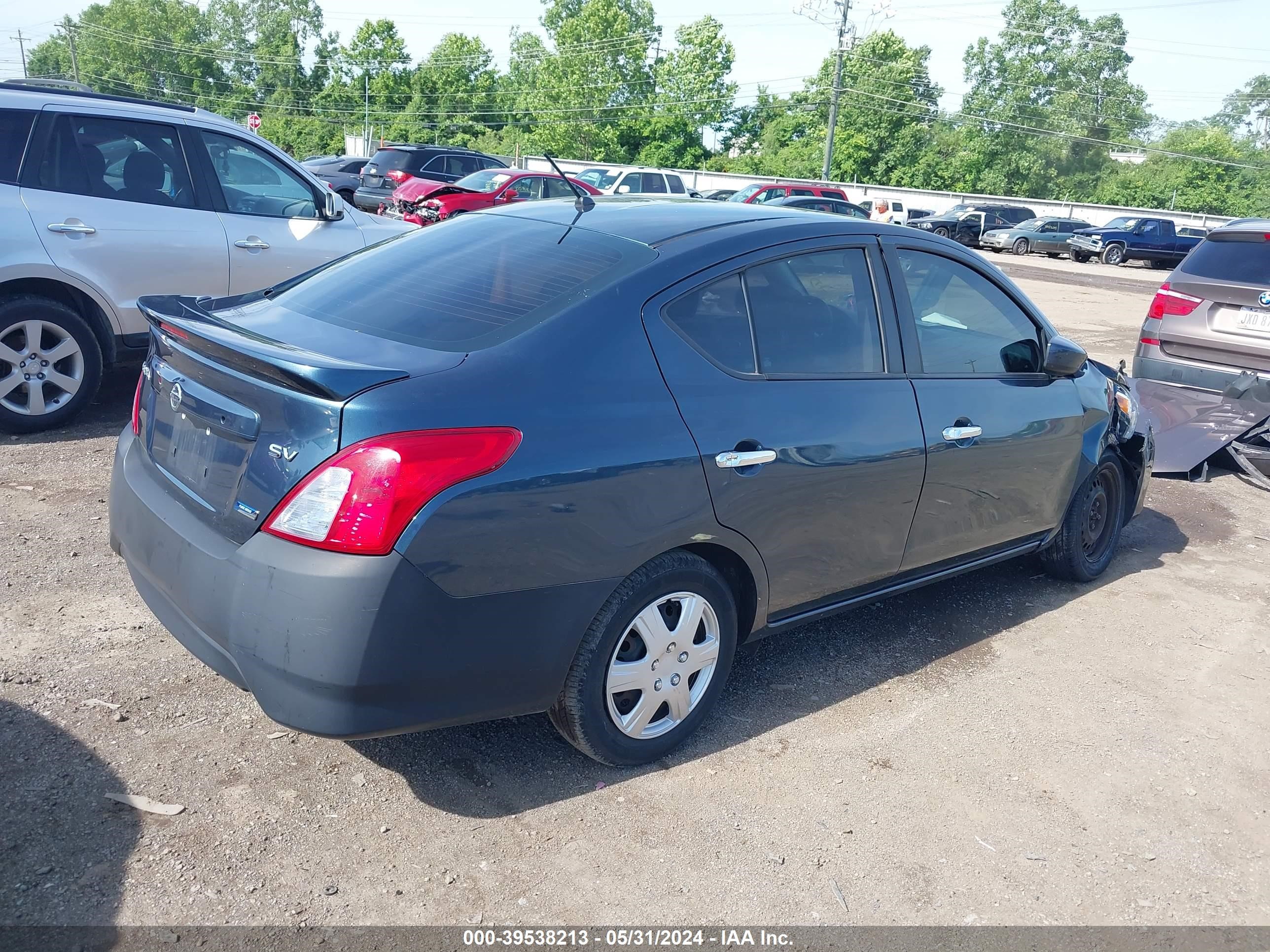 Photo 3 VIN: 3N1CN7AP2GL810362 - NISSAN VERSA 