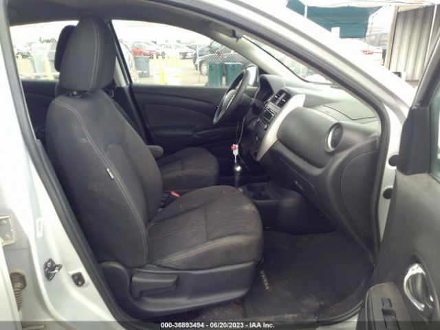 Photo 4 VIN: 3N1CN7AP2GL825427 - NISSAN VERSA 