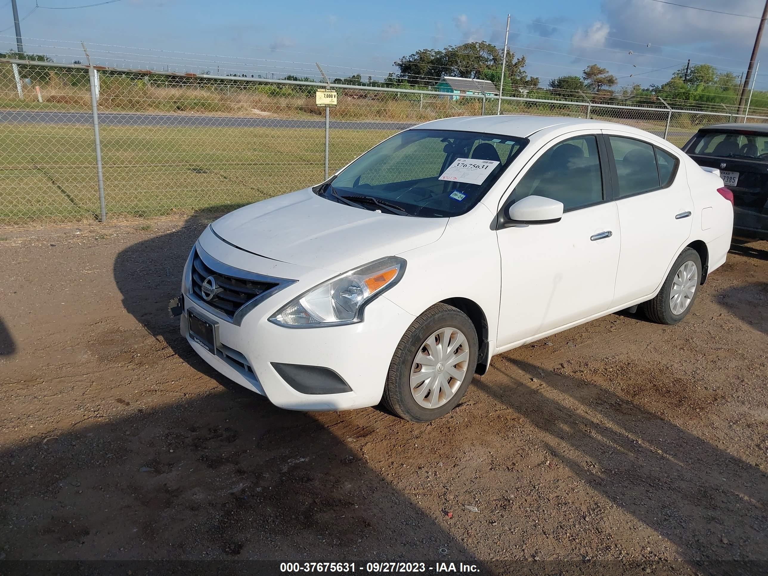 Photo 1 VIN: 3N1CN7AP2HL810878 - NISSAN VERSA 