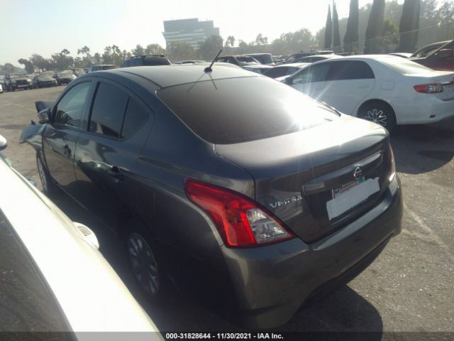 Photo 2 VIN: 3N1CN7AP2JL808621 - NISSAN VERSA SEDAN 