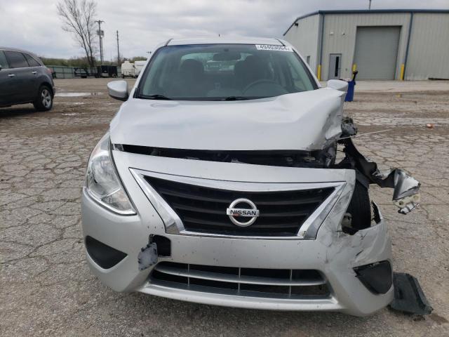 Photo 4 VIN: 3N1CN7AP2JL809042 - NISSAN VERSA 