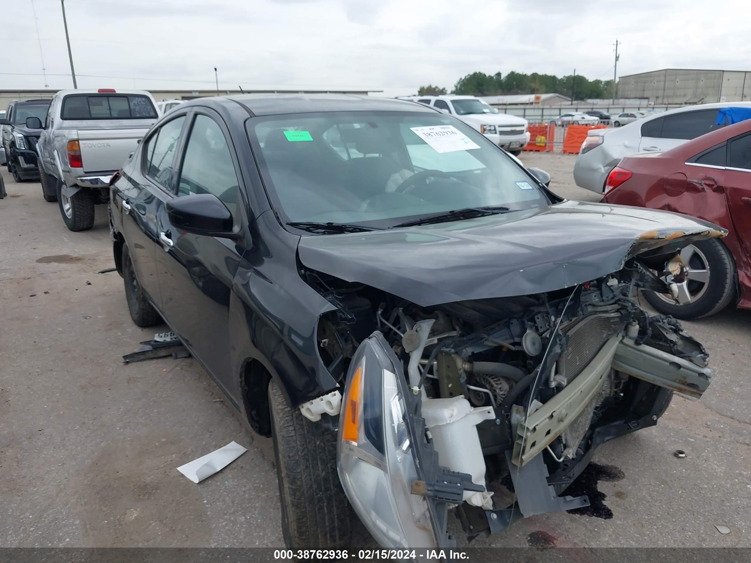 Photo 0 VIN: 3N1CN7AP2JL810255 - NISSAN VERSA 