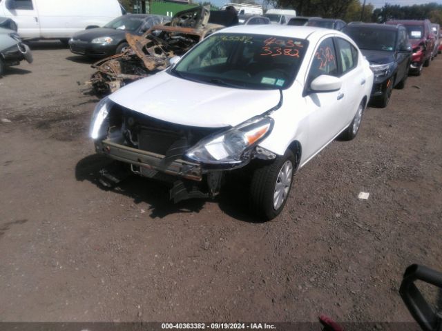 Photo 1 VIN: 3N1CN7AP2JL810658 - NISSAN VERSA 