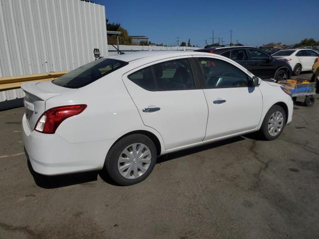 Photo 2 VIN: 3N1CN7AP2JL828013 - NISSAN VERSA S 