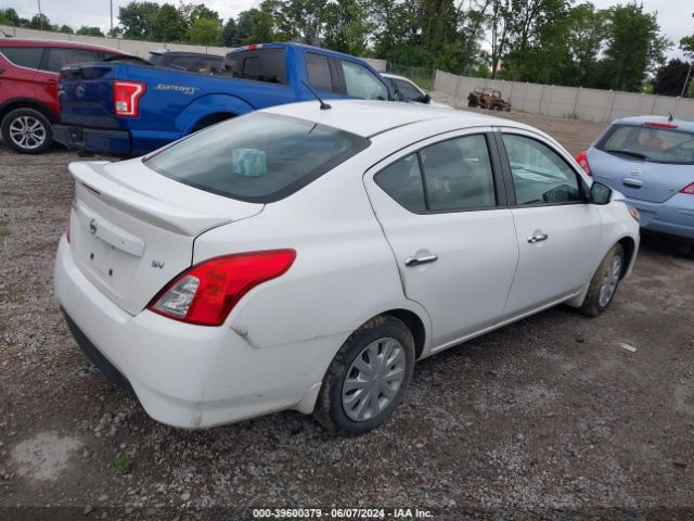 Photo 3 VIN: 3N1CN7AP2JL832160 - NISSAN VERSA 