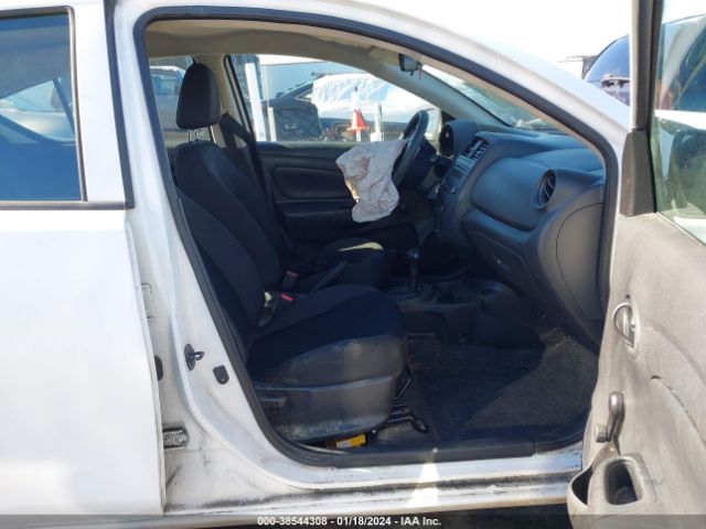 Photo 4 VIN: 3N1CN7AP2JL836029 - NISSAN VERSA 