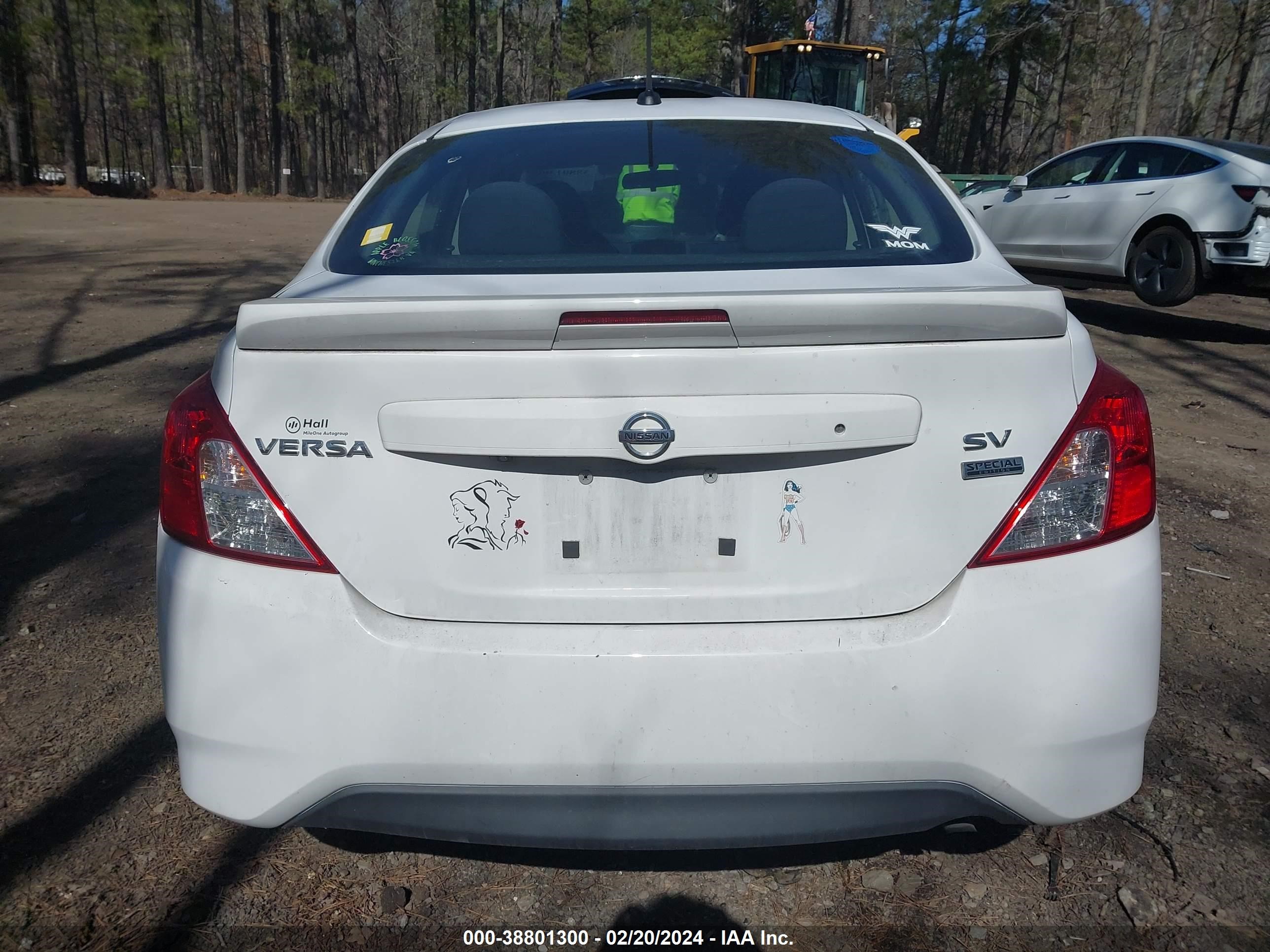 Photo 15 VIN: 3N1CN7AP2JL836600 - NISSAN VERSA 