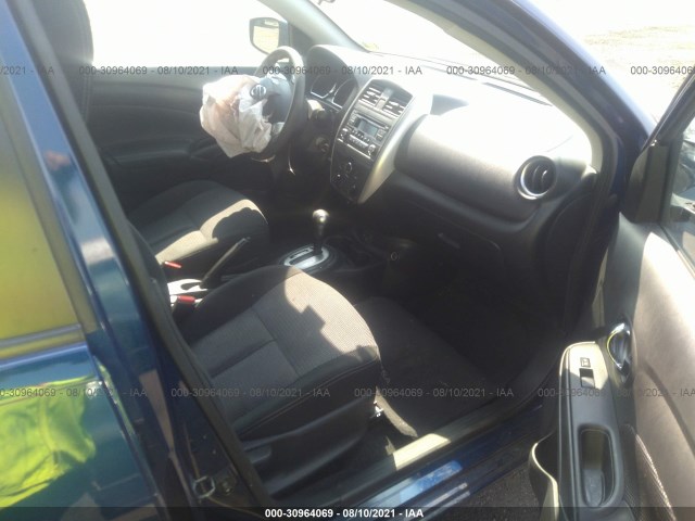 Photo 4 VIN: 3N1CN7AP2JL841408 - NISSAN VERSA SEDAN 