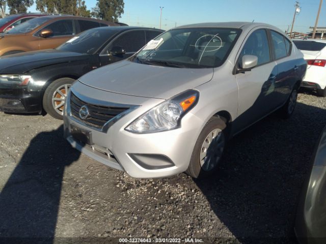 Photo 1 VIN: 3N1CN7AP2JL868608 - NISSAN VERSA SEDAN 