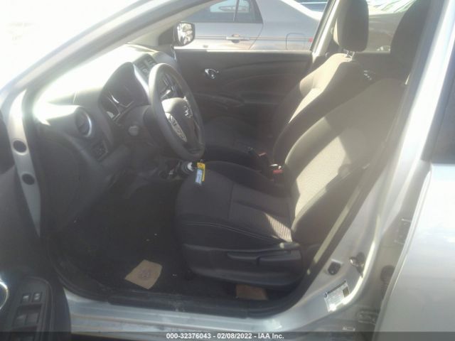 Photo 4 VIN: 3N1CN7AP2JL868608 - NISSAN VERSA SEDAN 