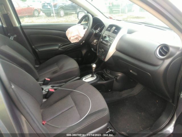 Photo 4 VIN: 3N1CN7AP2JL873629 - NISSAN VERSA 