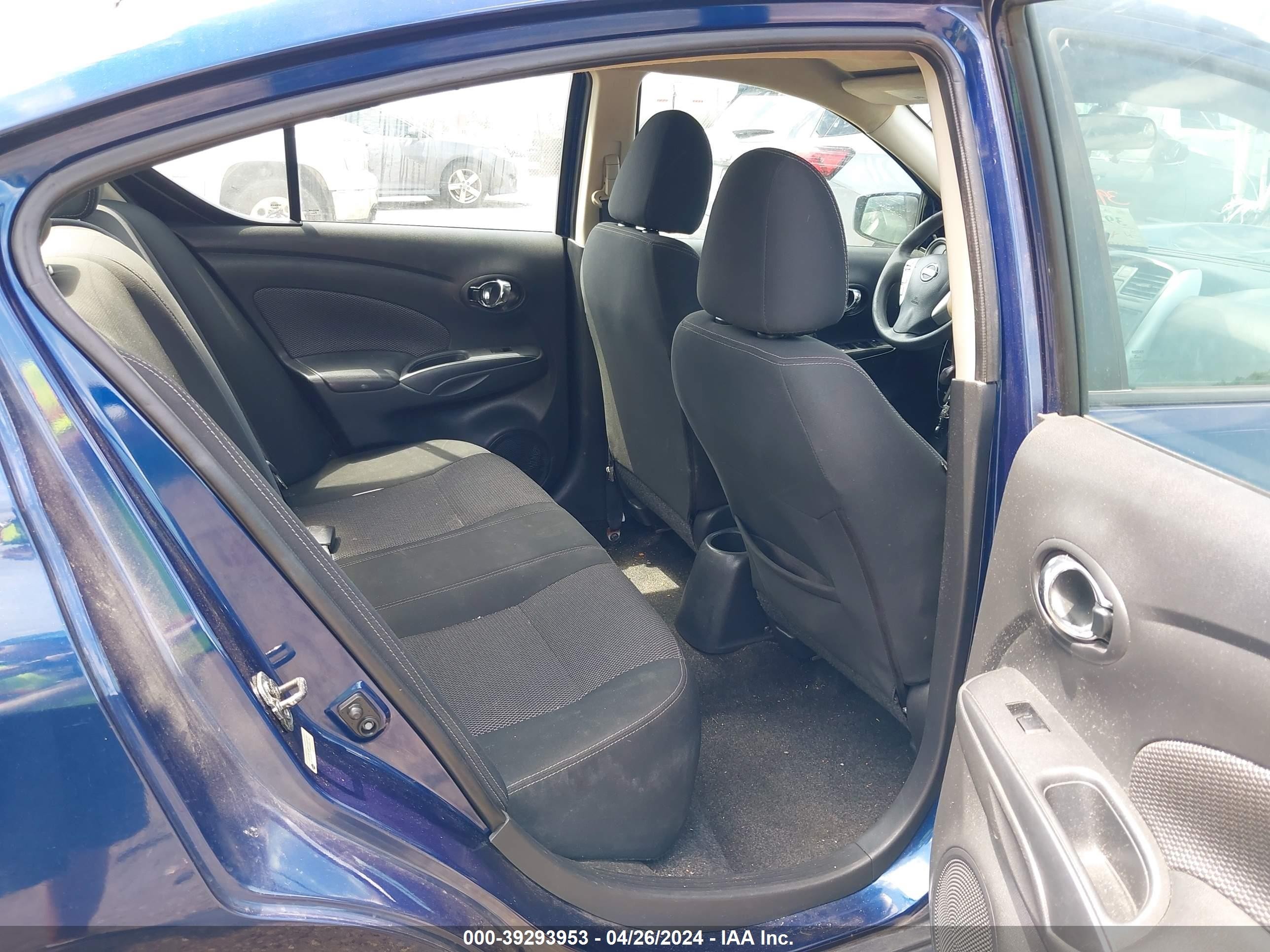 Photo 7 VIN: 3N1CN7AP2JL883173 - NISSAN VERSA 