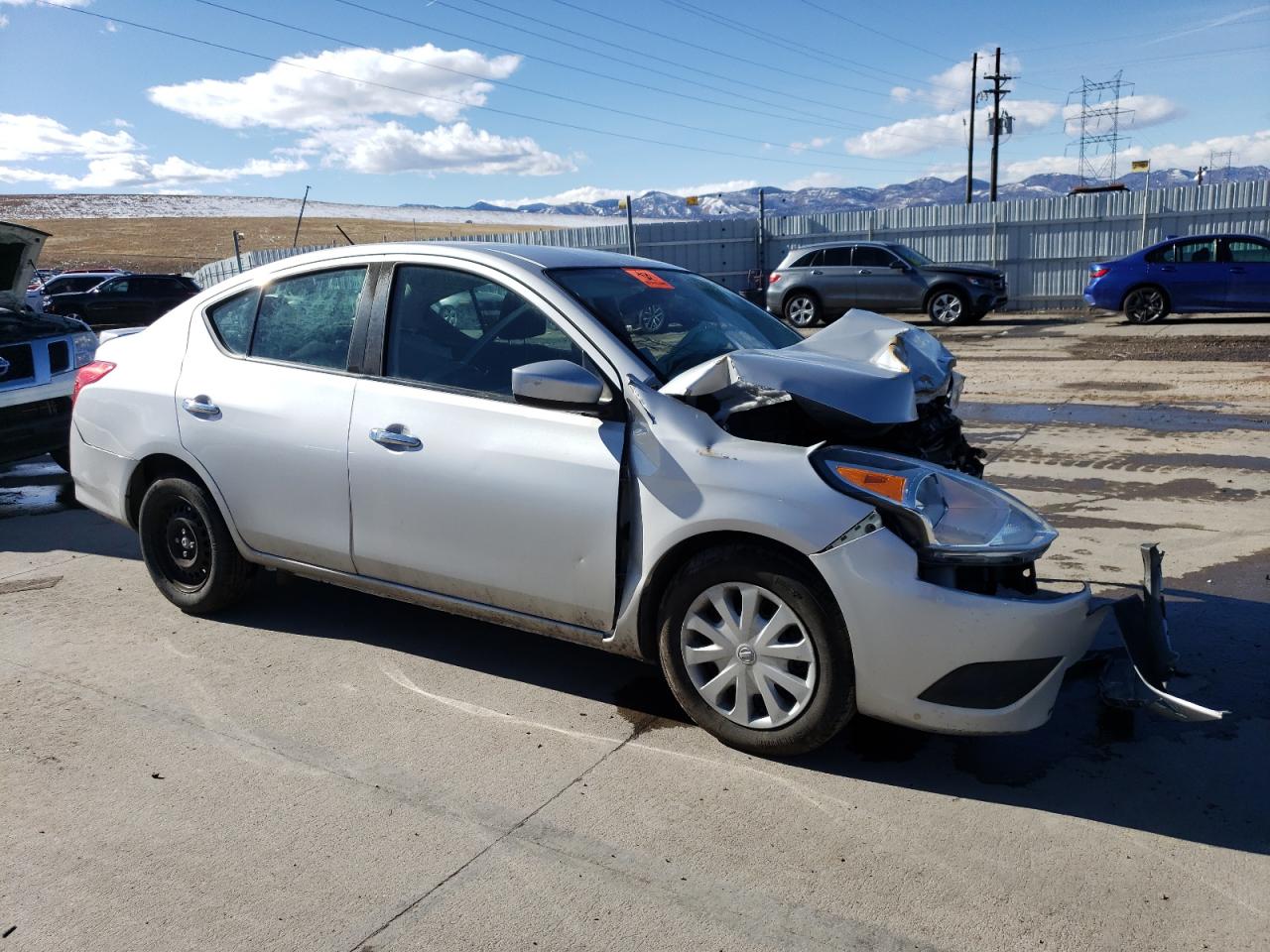 Photo 3 VIN: 3N1CN7AP2JL886543 - NISSAN VERSA 